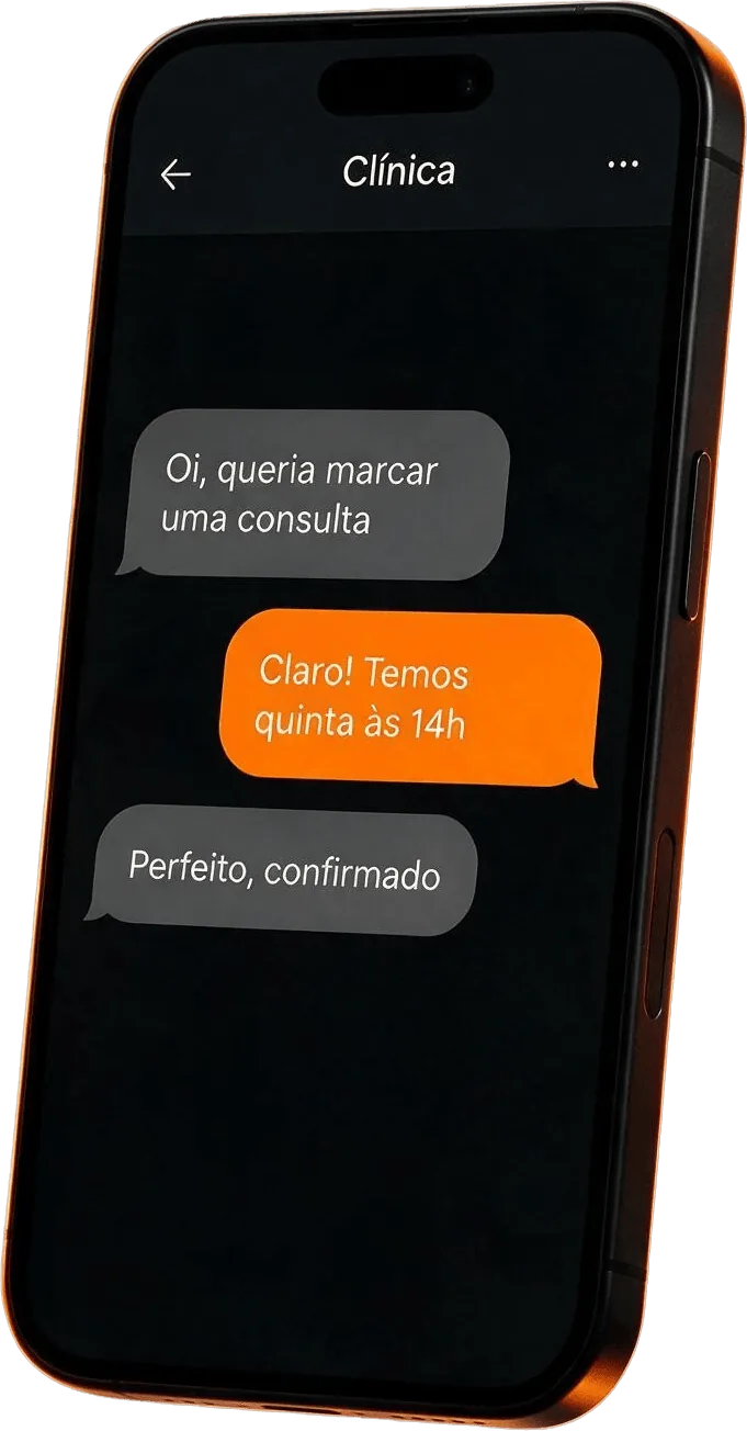 Smartphone com uma conversa de agendamento de consulta, uma das mensagens em laranja